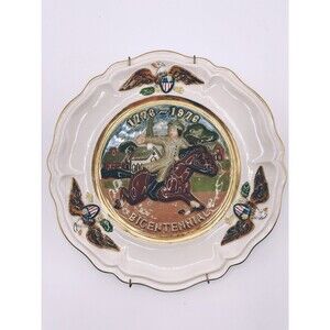 Bi-Centennial Collectors Plate 1776-1976 w/ wall hanger